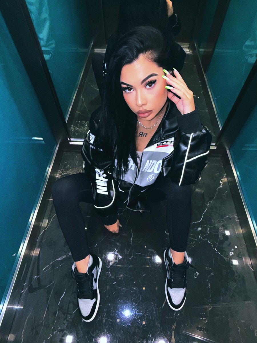 Maya 🎈 (@fighterfire22) on Twitter photo 