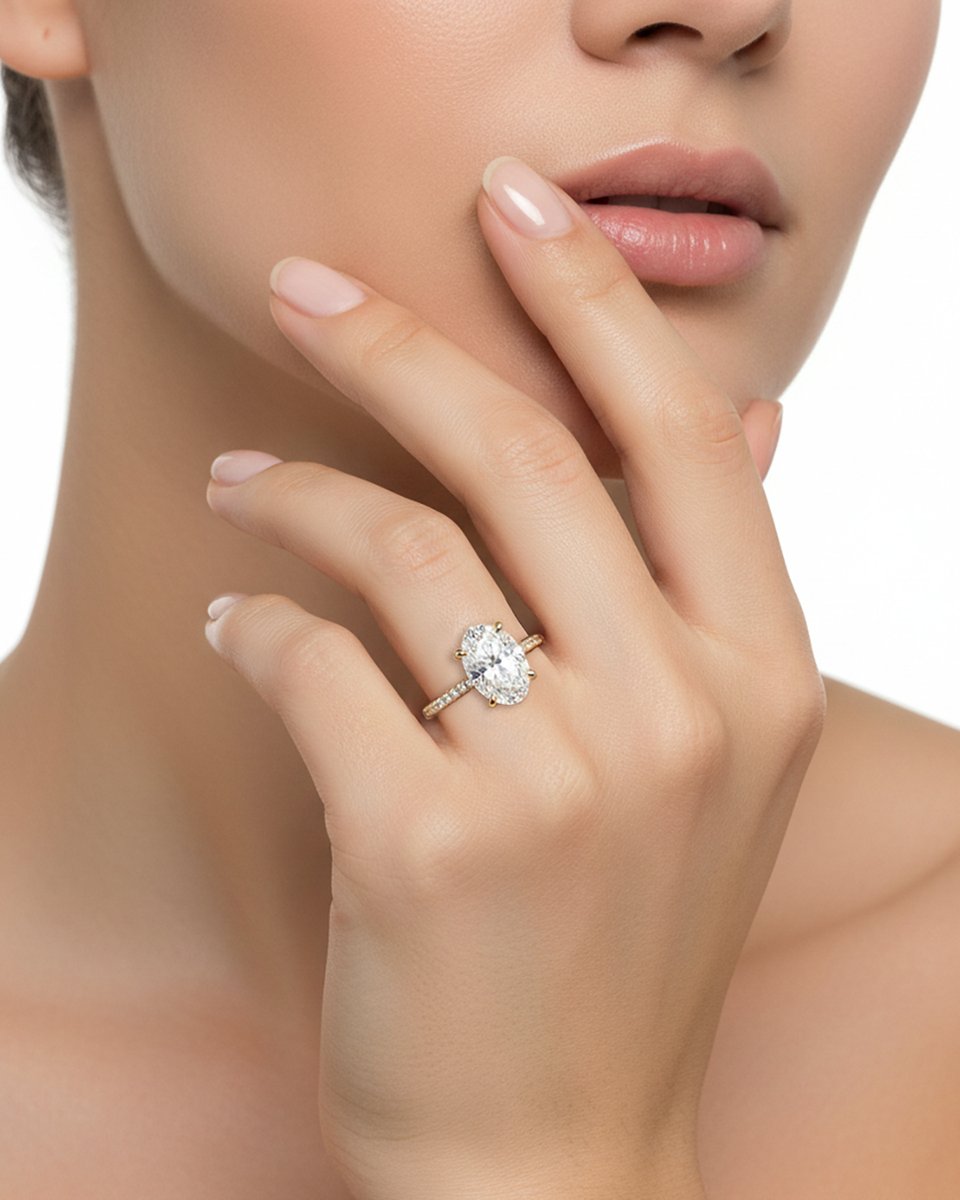 BenselJewelers's tweet photo. Oval obsession continues. π This 14k yellow gold ring with lab-grown diamonds is absolutely stunning.
.
.
#PaulBenselJewelers #ShopLocalYuma #YumasBest #YumaAz #Jewelry #EngagementRing #LabGrown #Diamonds #Inspo https://t.co/LwKawMNZFT
