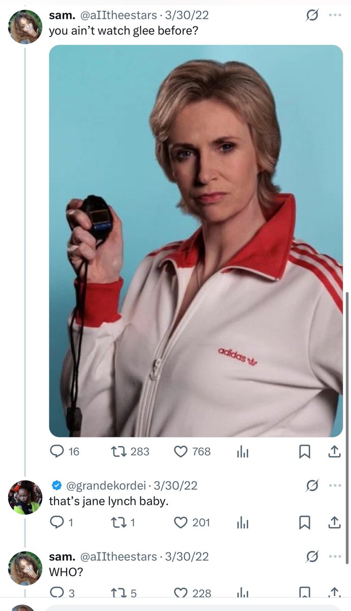 themultiplemom's tweet photo. Every time Jamie Lee Curtis name is on the time line I think of that one twitter thread…

😭🤣💀💀 https://t.co/G6snCRD7jS