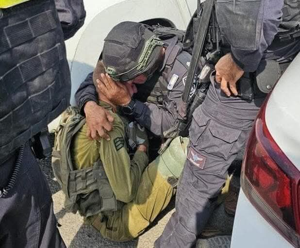 This is the last photo of Chief Superintendent Avi Amar, kneeling to comfort a young IDF soldier shattered by the horrors of October 7th.

Just an hour later, Avi was killed in battle against Hamas.

He left behind a pregnant wife and six children.