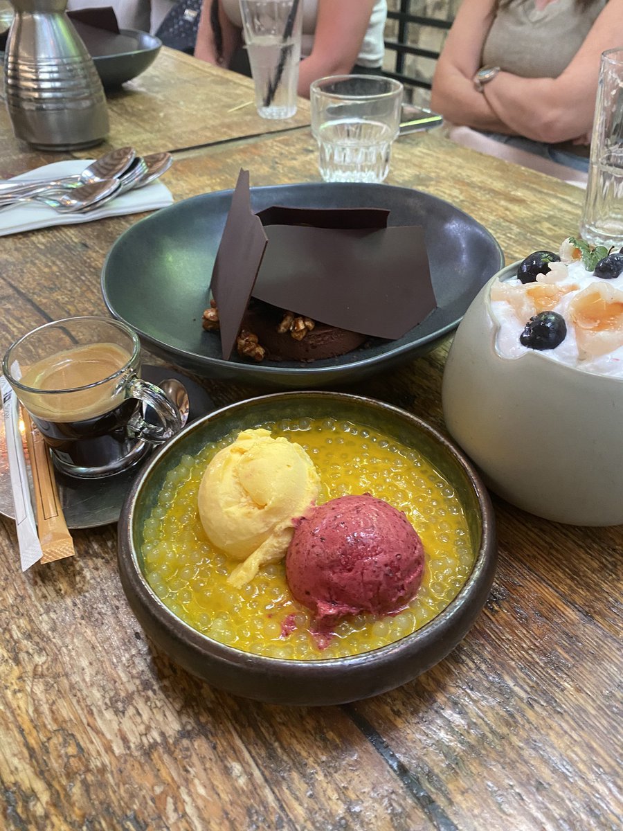 Great food, great company — and a warm welcome to our newest lab members 🍜