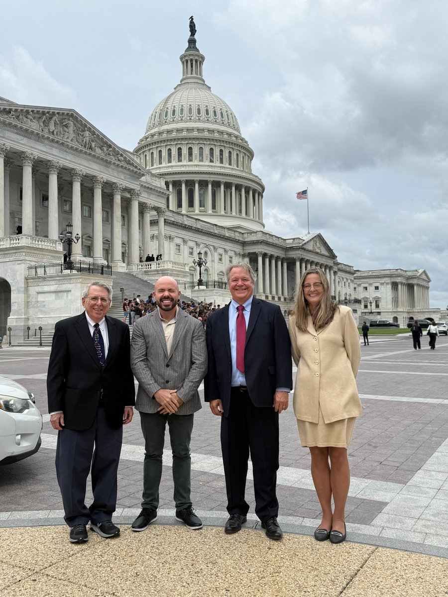 NILALabs's tweet image. Regional and community clinical laboratories provide vital services that are necessary for detection, prevention, diagnosis, and treatment. Without congressional action, hundreds of laboratory tests face devastating cuts in January 2026. Help us tell Congress to #StopLabCuts