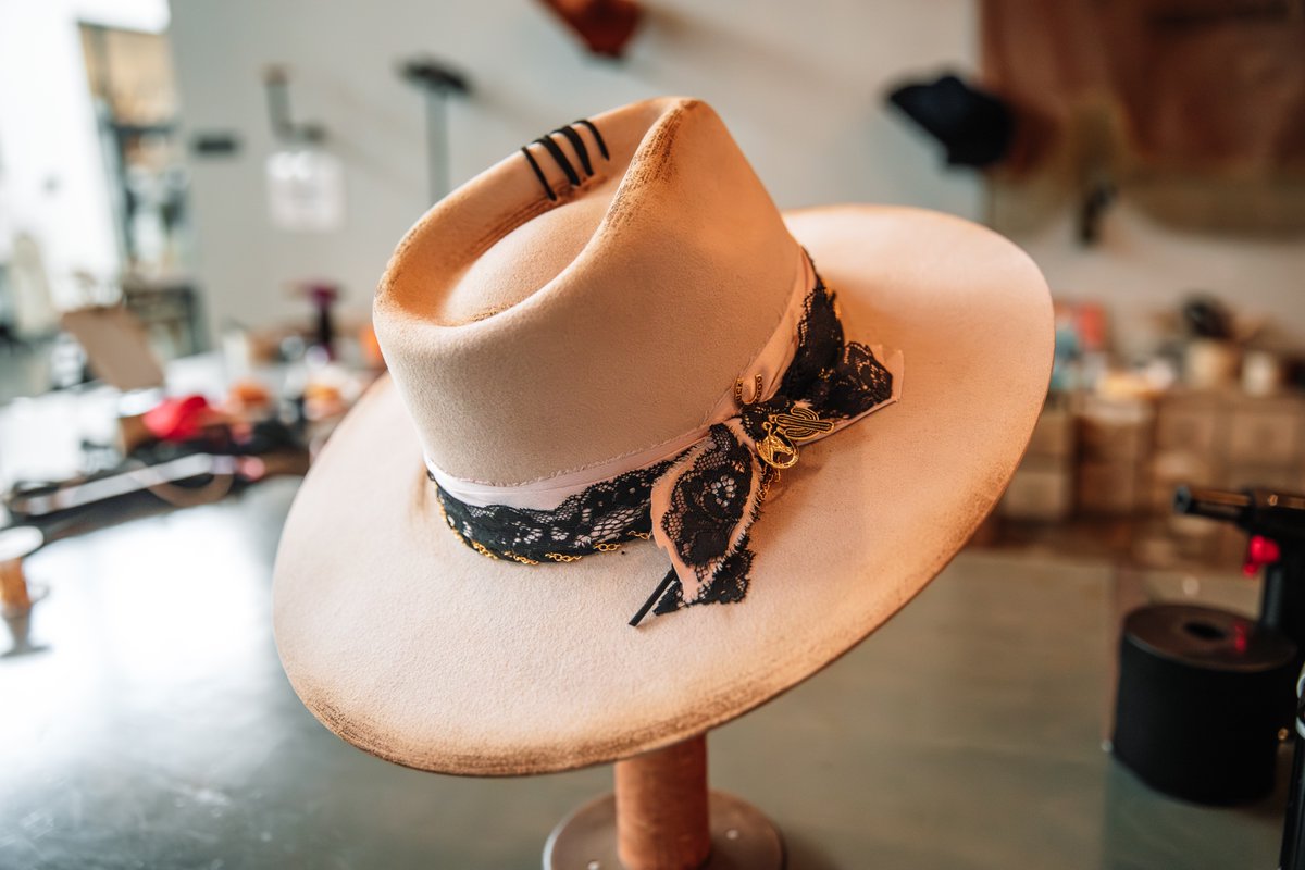 runawayjune's tweet image. We made the CUTEST custom Runaway June hat at American Paint to give away to one of our amazing fans! Pre-save our new album coming out 9/19 to win: sl.cmdshft.com/newkindofemoti…💗🌼