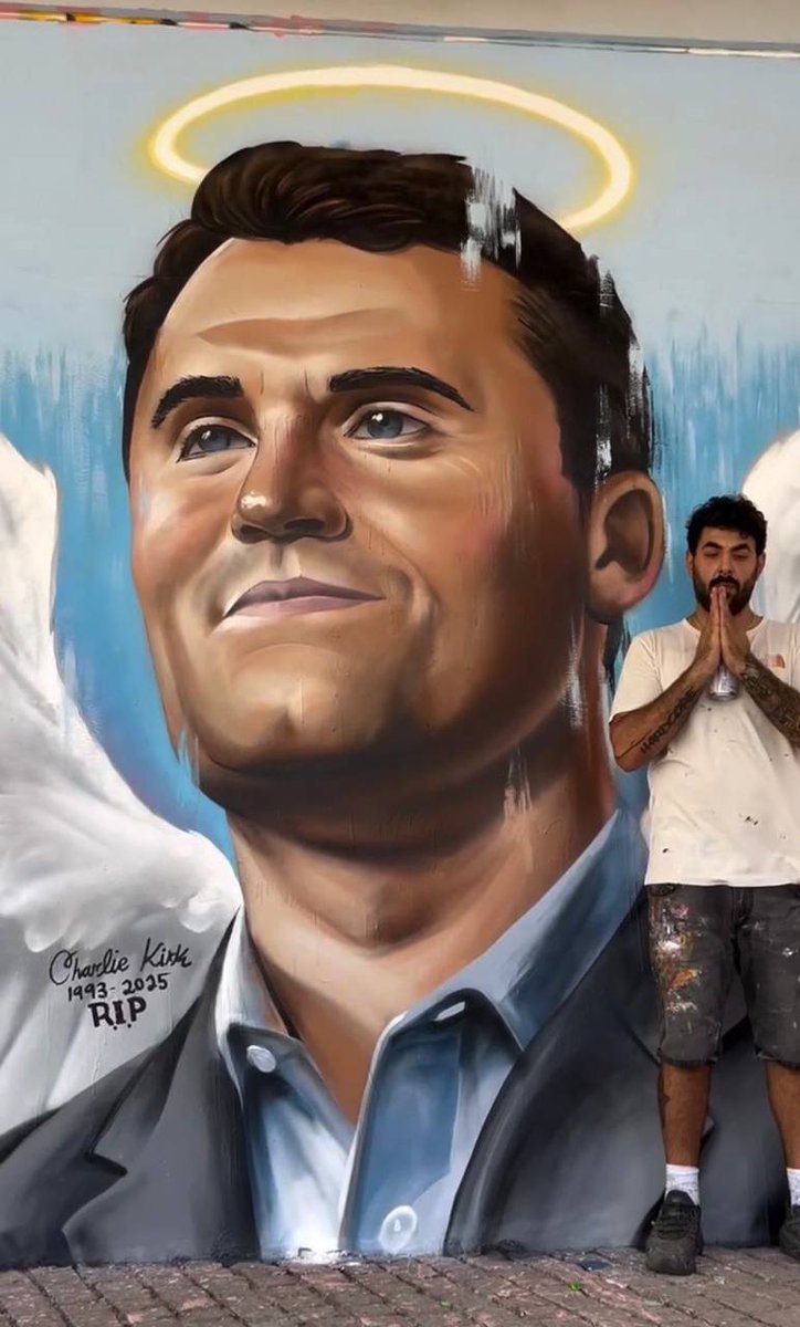 These are 2 men I adored, regard highly &amp; will miss greatly! Both passed within 45 miles of EO in #Utah😔
<a href="/SundanceResort/">Sundance Resort</a>
<a href="/TPUSA/">Turning Point USA</a>
#2CharliesGone #Grief
#CharlesRobertRedford #CharlesKirk