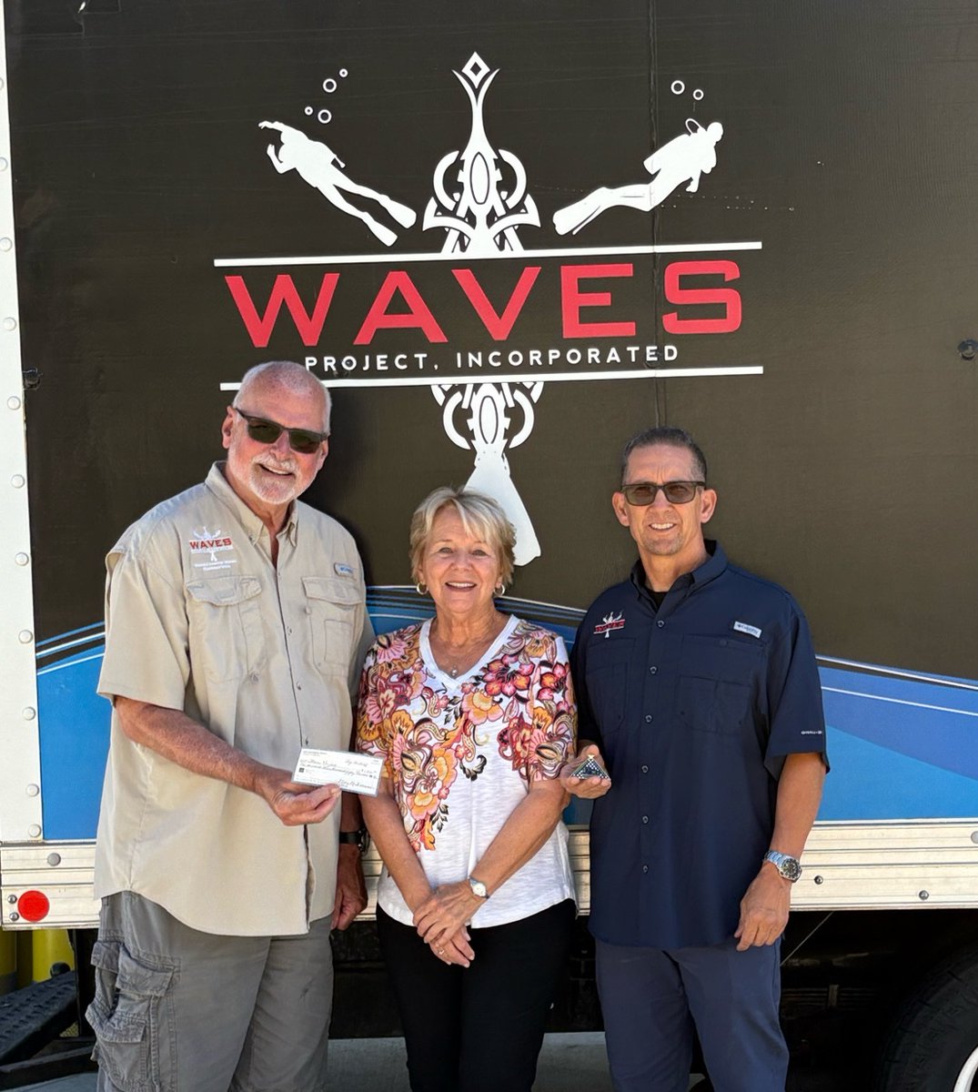 TheWAVESProject's tweet image. Thank you so much to Dee Dee Rodler and the Gold Star Wives, Southwest Region for your generous donation to the programs for veterans of the WAVES Project! We truly appreciate your support! #veteransupport
