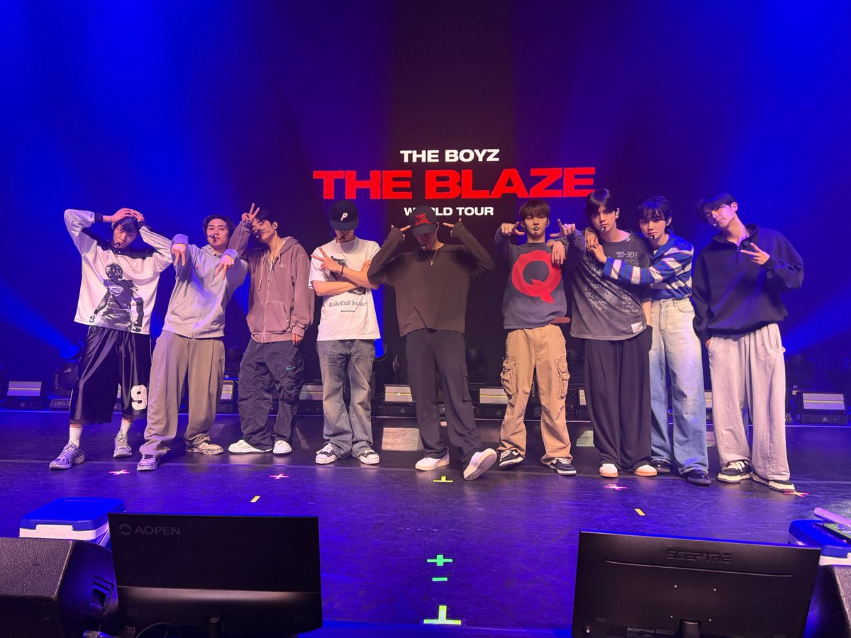 [📸] THE BOYZ <THE BLAZE> WORLD TOUR IN ATLANTA

THE BOYZ is ready🙌🏻

#THEBOYZ #더보이즈 
#THEBLAZE #더블레이즈
#THEBLAZE_in_ATLANTA