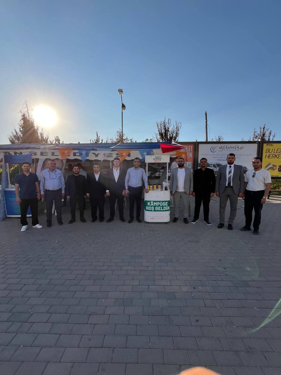 enginpehlivanli's tweet image. #Kampüse Hoşgeldin programı kapsamında, AK Parti Gençlik Kolları Başkanımız Mehmet Emin Doğan’ı kampüste ziyaret ettik
#Üniversiteye adım atan gençlerimizin yanında olmaya, onların eğitim hayatına katkı sunacak her adımı desteklemeye devam edeceğiz.
#Yahşihan
@Akparti