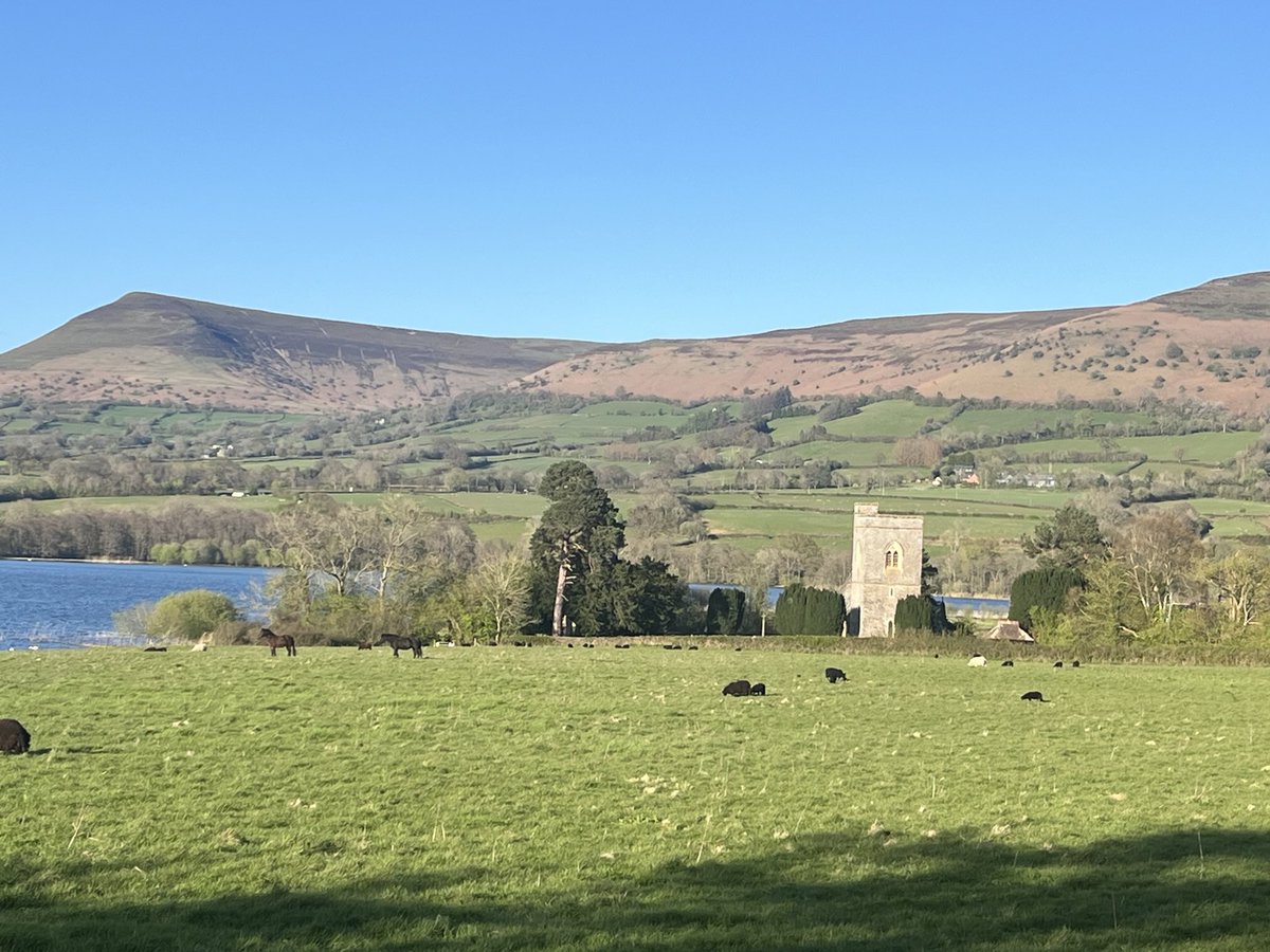 Really encouraged to catch up with the ⁦<a href="/BannauB/">Bannau Brycheiniog (Brecon Beacons) National Park</a>⁩ team today in Llangasty. So encouraging to see the leadership of the Park going from strength to strength. Great to work with such brilliant colleagues. Diolch bawb.
