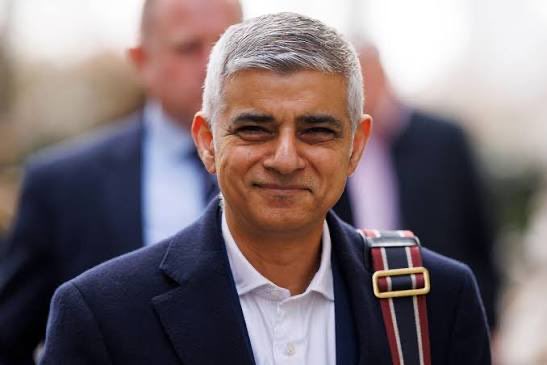 Knife crime is rampant.

Regular phone thefts.

1 rape reported every hour in London.

Antisemites &amp; Islamists emboldened.

Nightlife decimated.

Graffiti not cleaned.

All whilst Sadiq Khan accepts a pay rise, earning £170,000 a year. More than other UK politicians. Sickening.