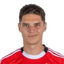Olà Benfiquistas o meu nome é Sudakov 😉

A partir de agora daqui jà ninguem me tira 🤩

Que jogador 😮‍💨