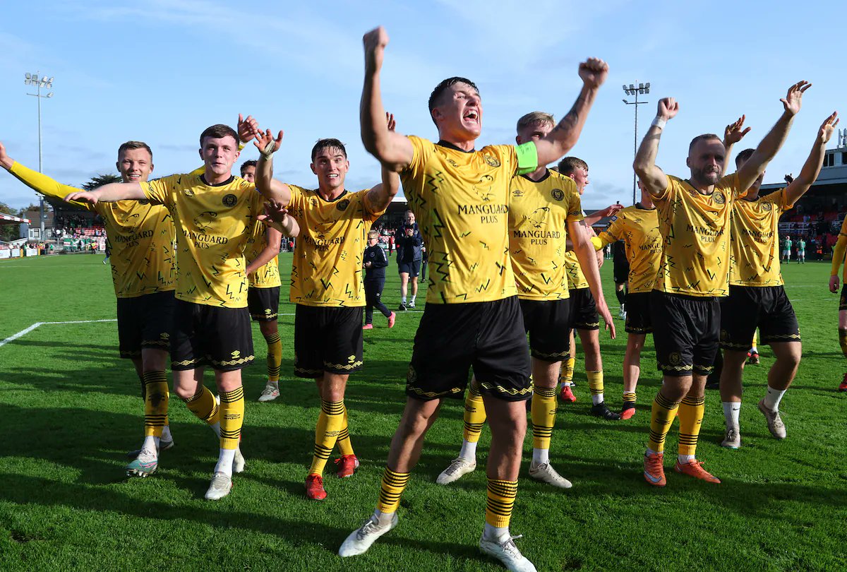 🏆🚍 Supporters buses are being organised for our upcoming FAI Cup semi-final away to Cork City on Friday, 3rd Oct, including a bus for families. Buses will leave Inchicore at 3pm. Prices are to be confirmed this week. Anybody interested should get in touch with <a href="/SimonCoyle92/">Simon</a>.
