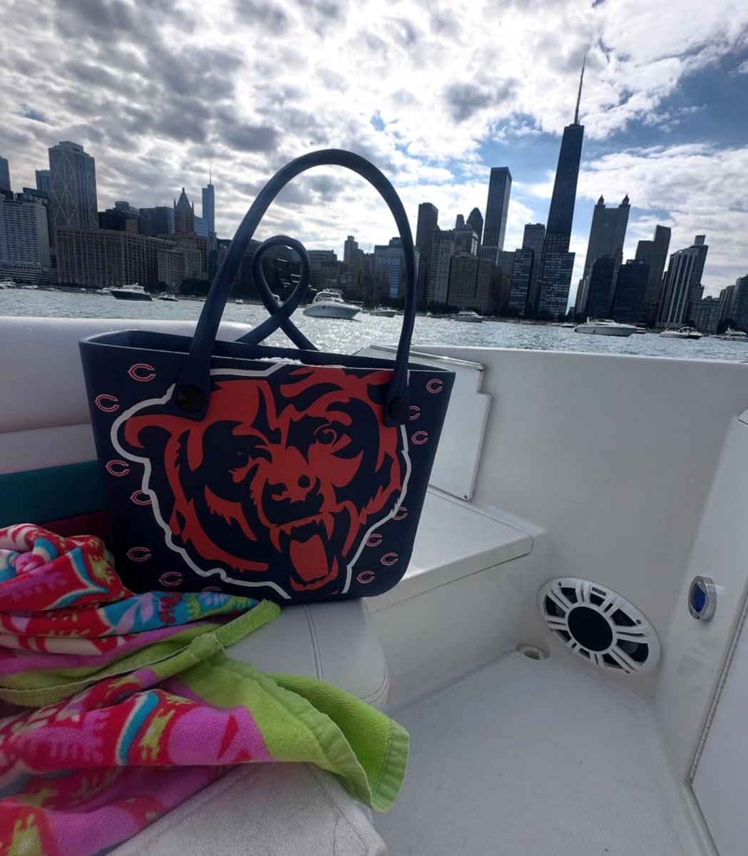 A tote ready for tailgate! 📷 @jennacduddleston