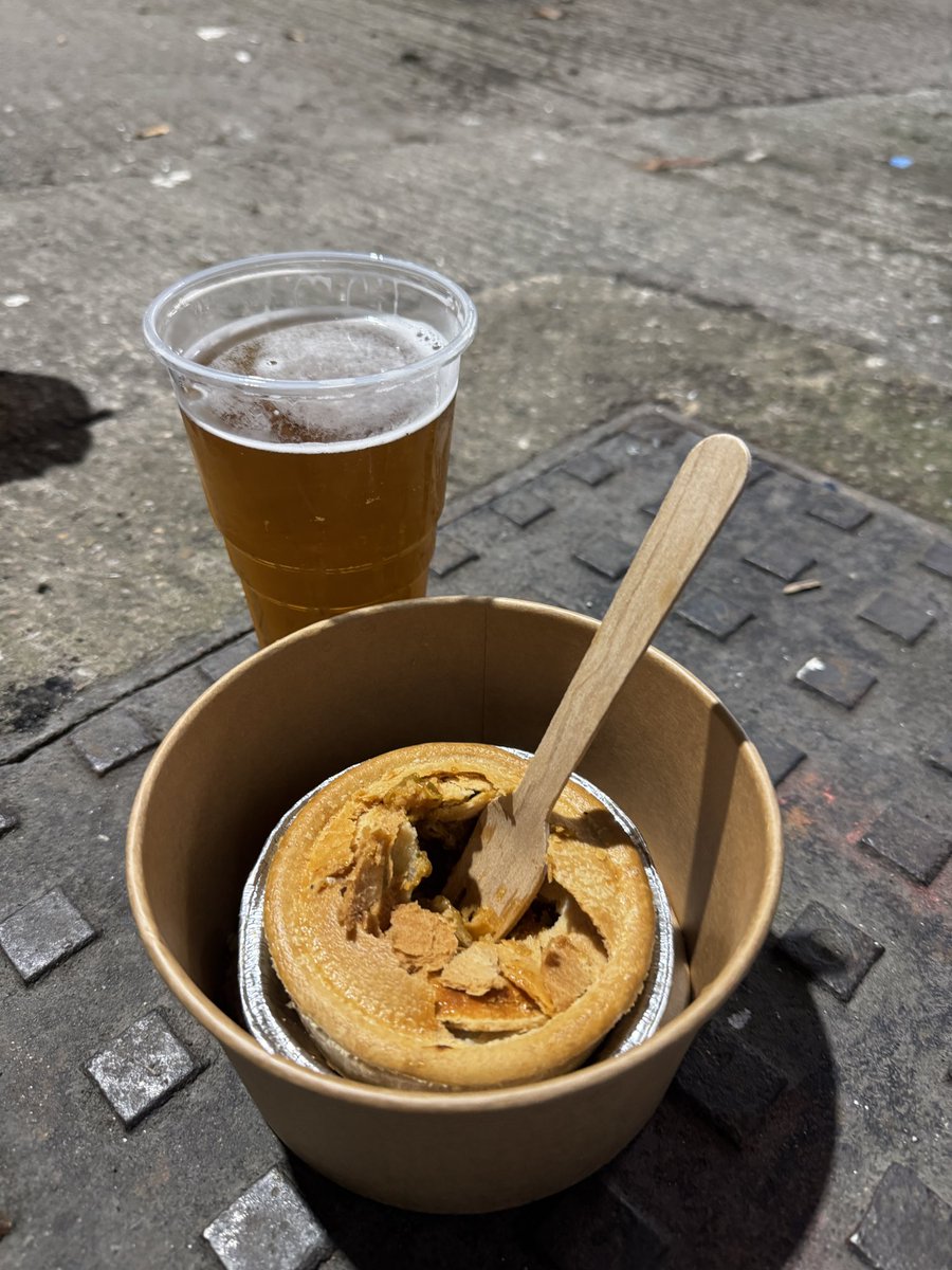 ryanstoptryan's tweet image. Viva la chansiri #swfc