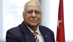 El Vice primer ministro Ricardo Cabrisas Ruiz falleció este martes 16 de septiembre, víctima de una penosa enfermedad, a la edad de 88 años

Sepa más en:
pcc.cu/fallecio-ricar…