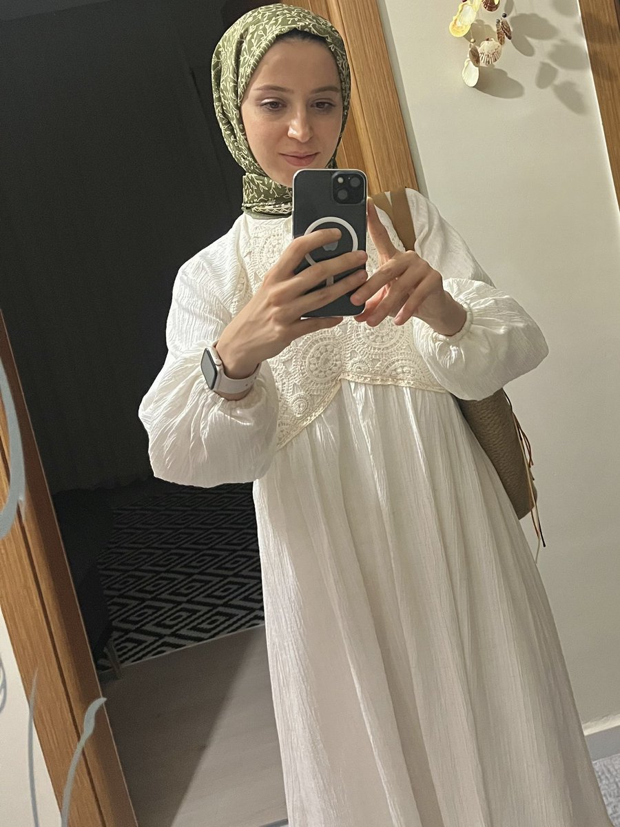 Sonbahar gelsede yazdan çıkamayan o kişisindir .