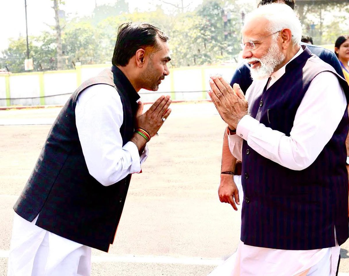 YoursKumarAmit's tweet photo. विश्व के सबसे लोकप्रिय नेता और भारत के यशस्वी PM आदरणी.श्री @narendramodi जी को 75 वें जन्म दिवस की ढेरों बधाई। आपके नेतृत्व में देश परम वैभव के लक्ष्य को प्राप्त करे, ईश्वर से इसी प्रार्थना के साथ आपके उत्तम स्वास्थ्य और दीर्घायु जीवन की भी कामना करता हूँ। 
#HappyBirthdayModiJi https://t.co/9wLHqRFYcf
