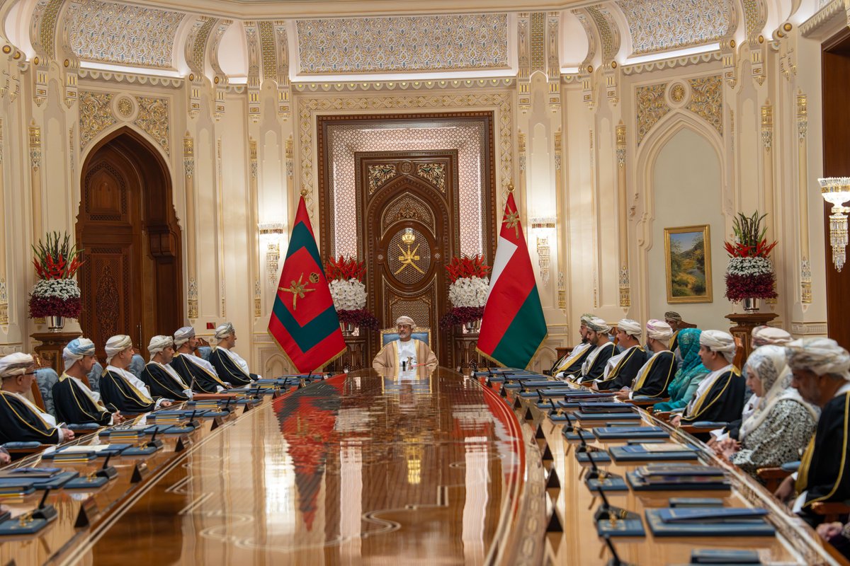 QNAEnglish's tweet photo. Omani Cabinet Commends Outcomes of Emergency #Arab_Islamic_Summit Hosted in #Doha. #QNA
#Qatar #Doha_Summit
https://t.co/70B6QgilEL https://t.co/J2KsXg1BHi
