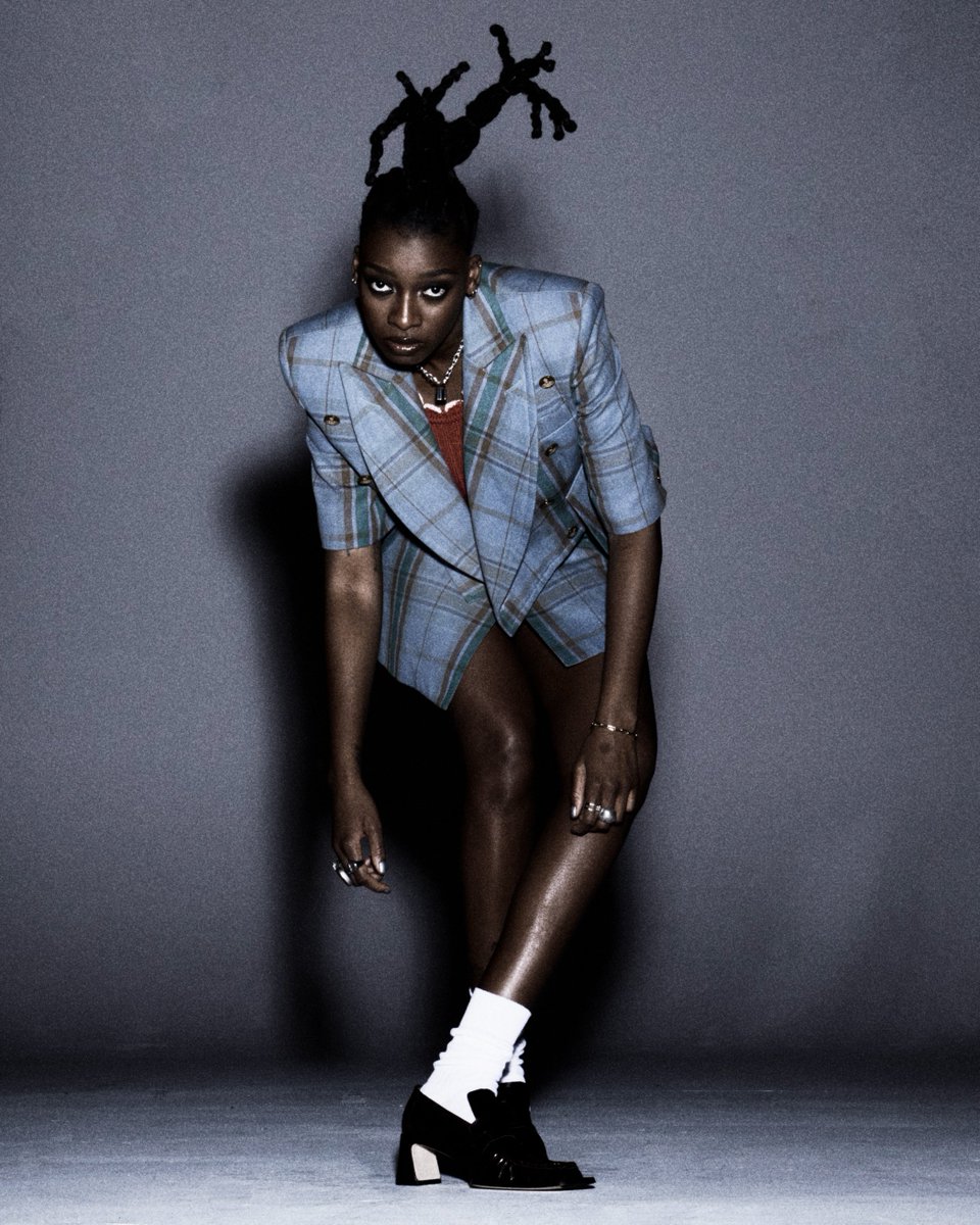 AWAL's tweet image. See you in the desert! Catch @laufey, @LittleSimz, @cmatbaby, and Ethel Cain at @coachella 2026 ✌️