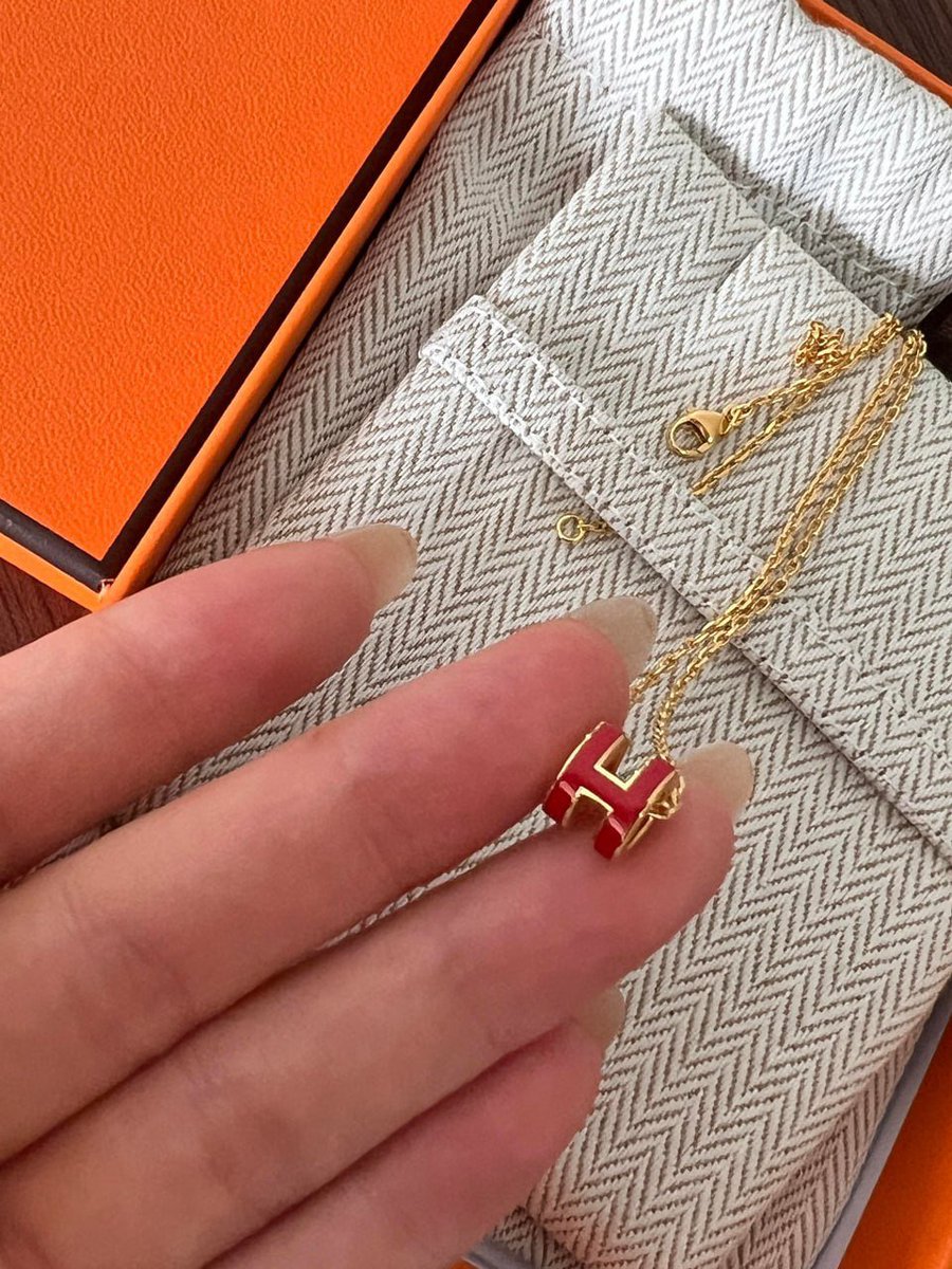 mike_semmerling's tweet image. Even though I don&apos;t have a boyfriend, I got a gift from my brother who loves me the most, lol