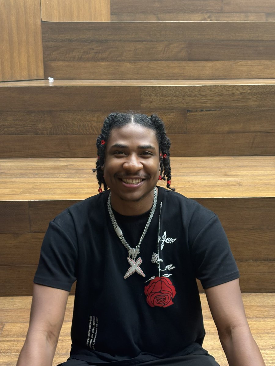 monye147's tweet image. 