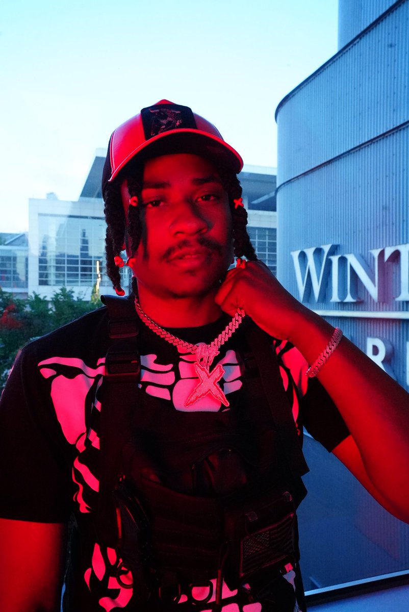 monye147's tweet image. 