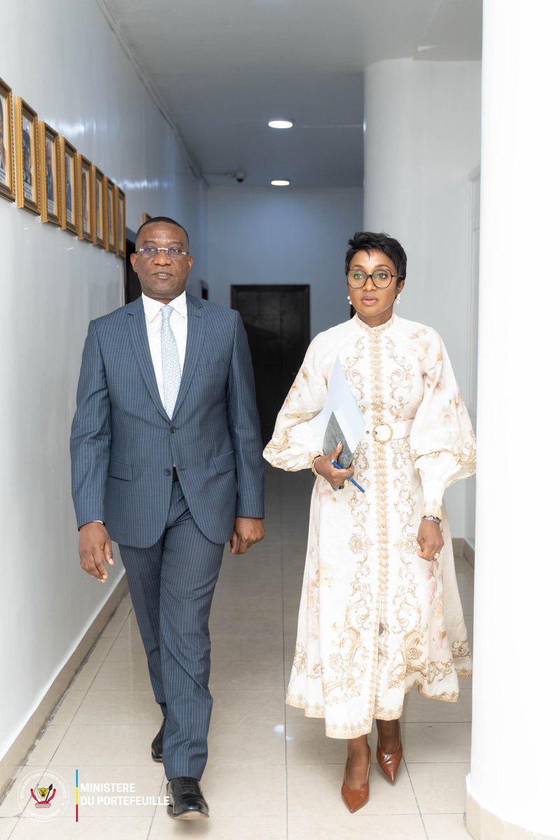S.E. Mme <a href="/_JulieShiku/">Julie Shiku</a>, Ministre du Portefeuille, a reçu ce 16 septembre 2025 S.E. M. <a href="/guylainnyembo_/">Guylain Nyembo</a>, Ministre d’État, Ministre du Plan.

Cette rencontre s’inscrit dans la tournée qu’il mène auprès des 18 ministres réformateurs pour présenter l’outil stratégique de suivi des