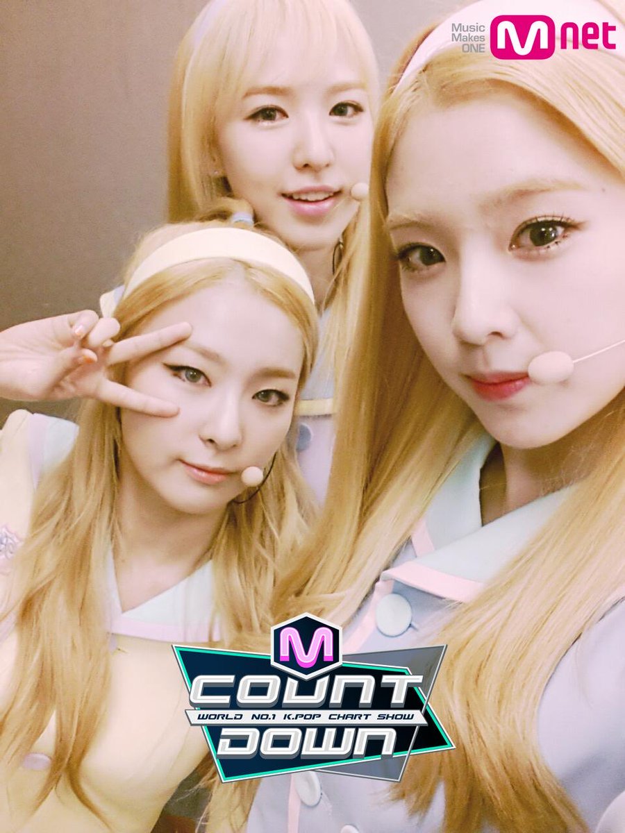 chococides's tweet image. capaz creían que estaba en el noni y es cierto ☆ sin embargo, hasta en mis sueños me regañé por lo mucho que tardé en dar las gracias a aquellos que se pasaron por mi 𝚌omeback ˖ ࣪ ་  ♡ུ ̊  ִ ۫ ⁎ ahora es momento de volver a explotarse y servir concha todos los días 🧁🍥