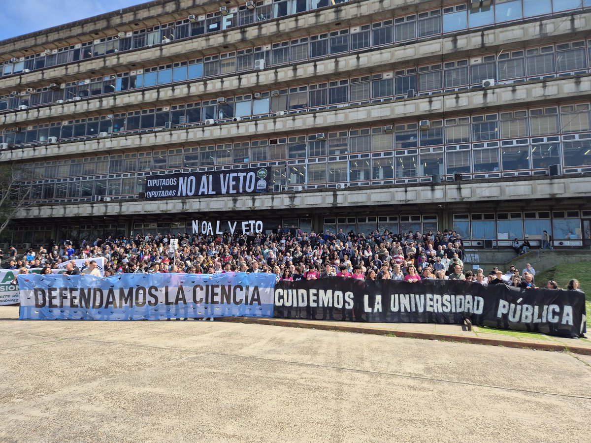 Depto de Matemática (FCEyN, UBA) tweet media