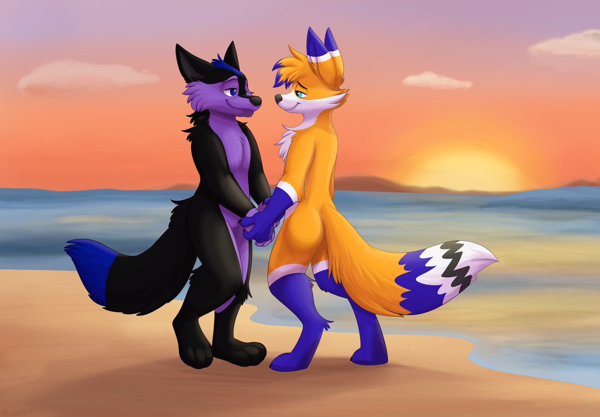 Got this as a birthday gift for my wonderful fox <a href="/IkaFoxxo/">Ika 🔞 🔜 DW, NFC</a> ❤️

🎨<a href="/Orlando_Fox/">OrlandoFox</a>