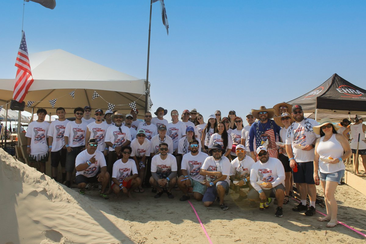 StructureToneSW's tweet image. From the starting line to the final flag, our #Houston team went full throttle at the 2025 @AIA Sandcastle Competition—partnering with Powers Brown, Layton, Electra Link & Varmon.
Boots on the ground? Not this time—feet in the sand & teamwork all the way.