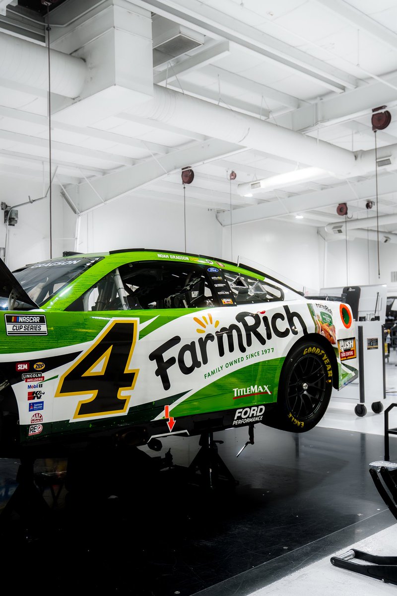 Front Row Motorsports tweet media