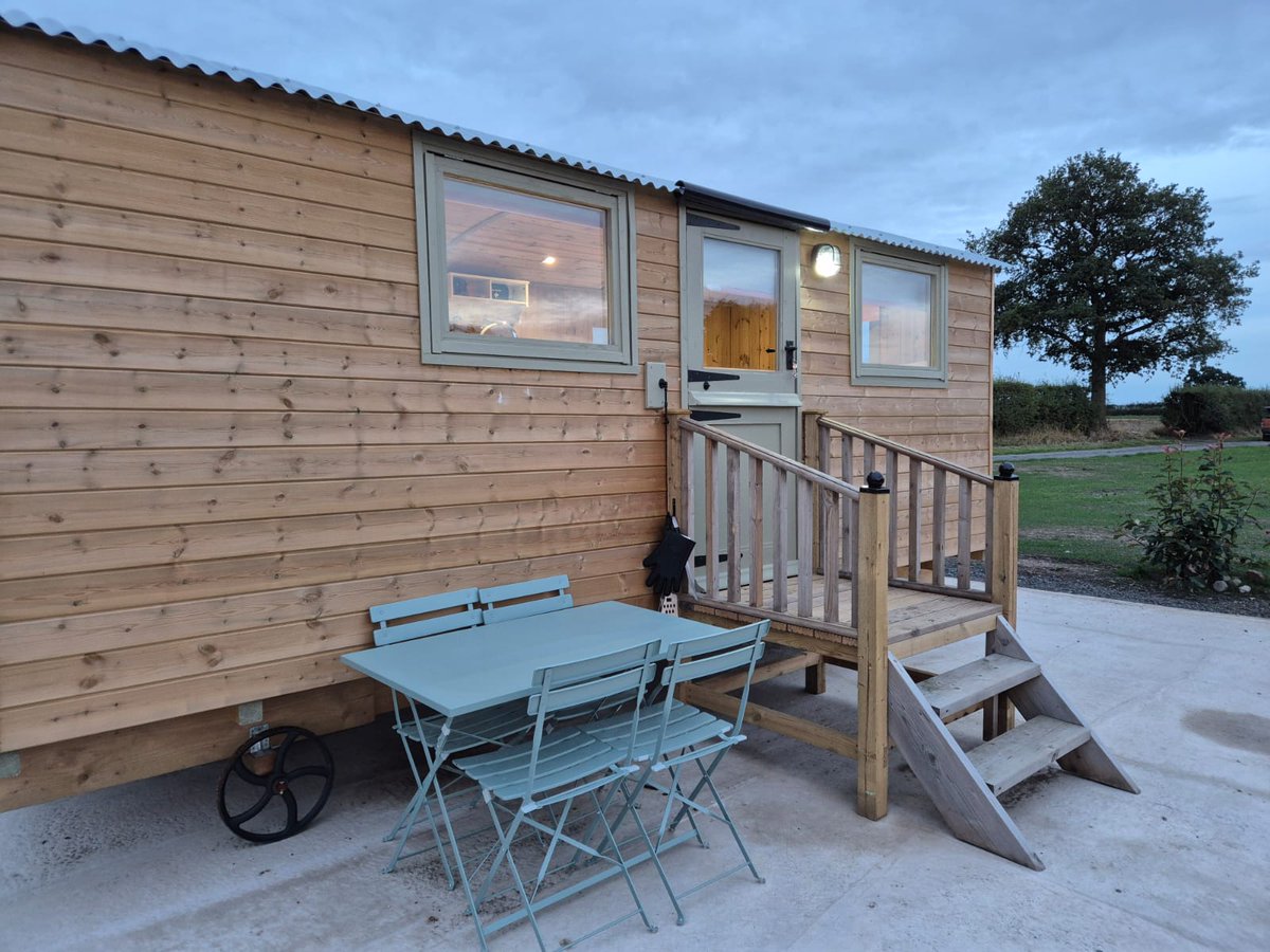 Ellerdine Ed tweet media