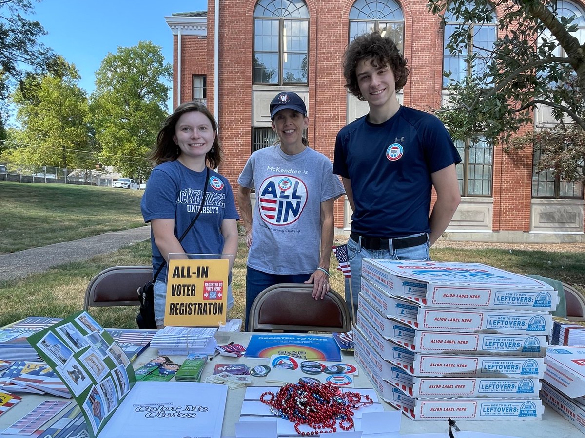 To celebrate National Voter Registration Day, students and faculty set up a table outside Holman Library to register students to vote and hand out pocket-size copies of the Constitution, patriotic temporary tattoos, and pizza!
