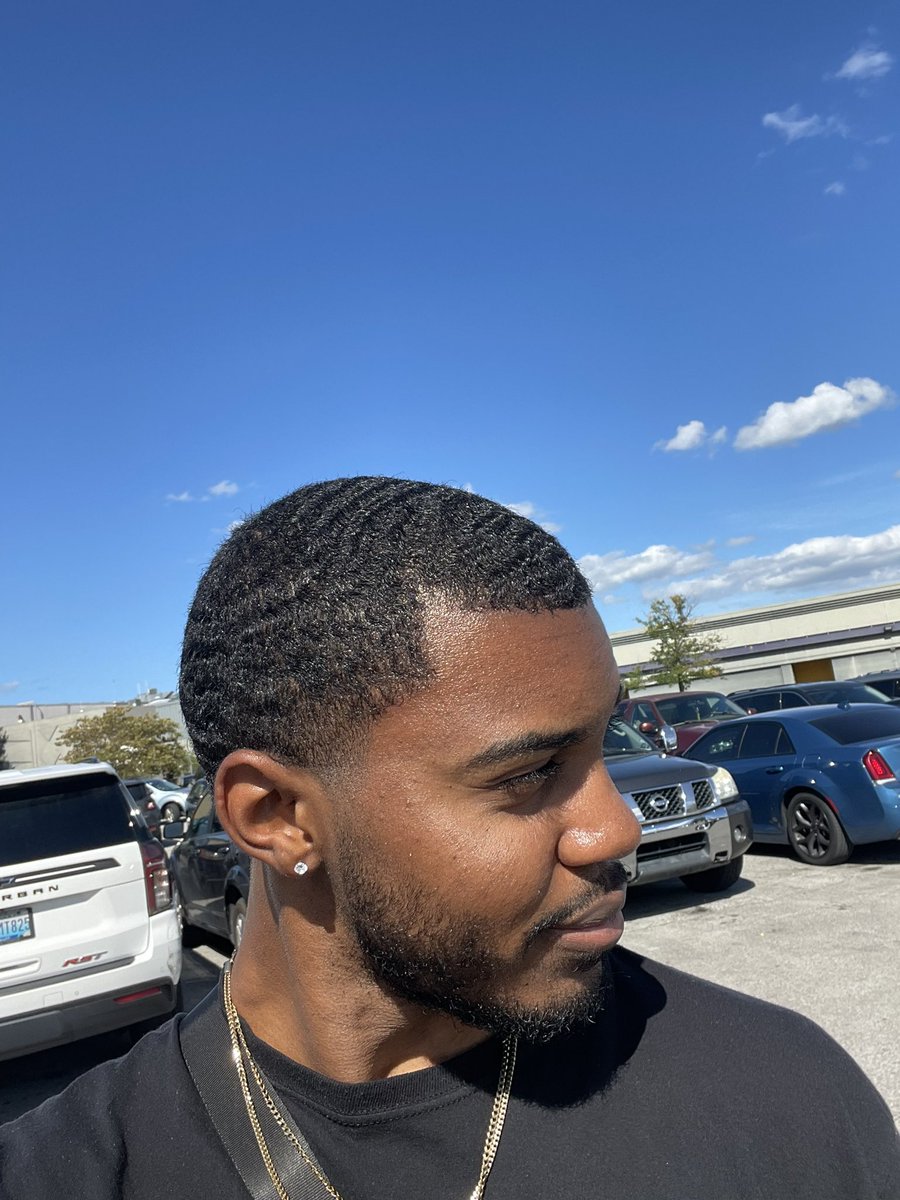 Forgot to show off my ears getting pierced so, yea 🌟