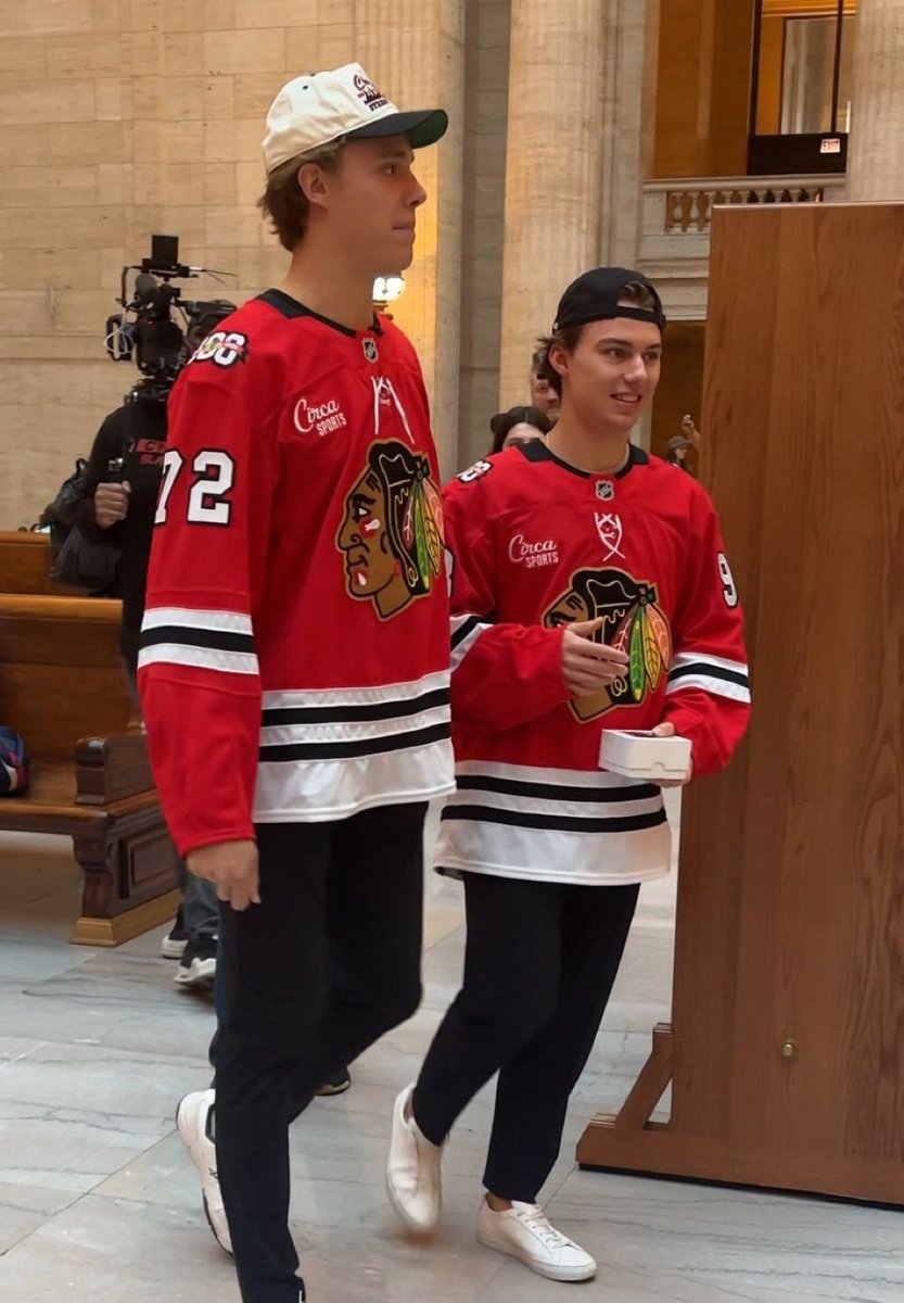 Im gonna touch him