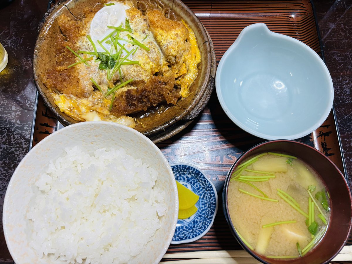 創業明治20年　満津田食堂
ご馳走でした😋