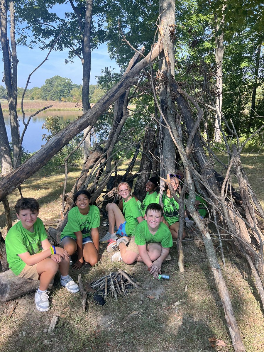 SCEMrsLowder's tweet photo. Impressed with the shelters these fifth graders made today! #SCEsoars @SCELoness https://t.co/Ky7WCDSGow