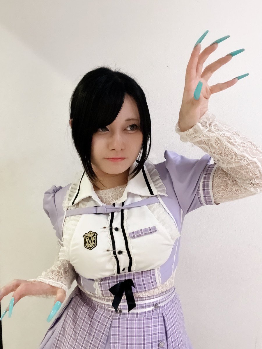 データチェキありがとうございました!!
リクエストの聖闘士星矢(シャイナ)のポーズしてみました✨️
合ってなかったら申し訳ないです💦