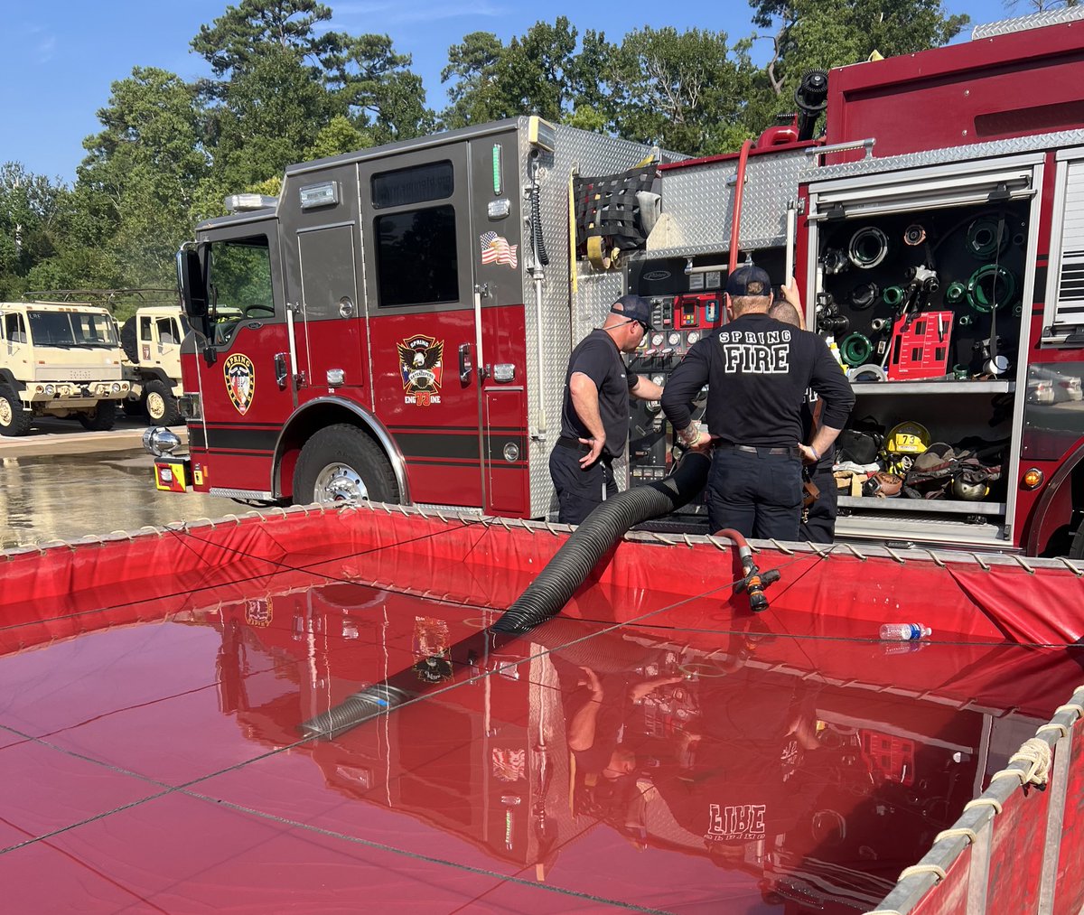 Springfdtx's tweet image. Drafting is an important firefighting skill for areas that lack fire hydrants. 
The crews of Spring Fire Stations 73 &amp;amp; 74 kicked off this week practicing their drafting skills and training on portable wildland pumps. 
 #TrainingTuesday #firefighters #Springtx