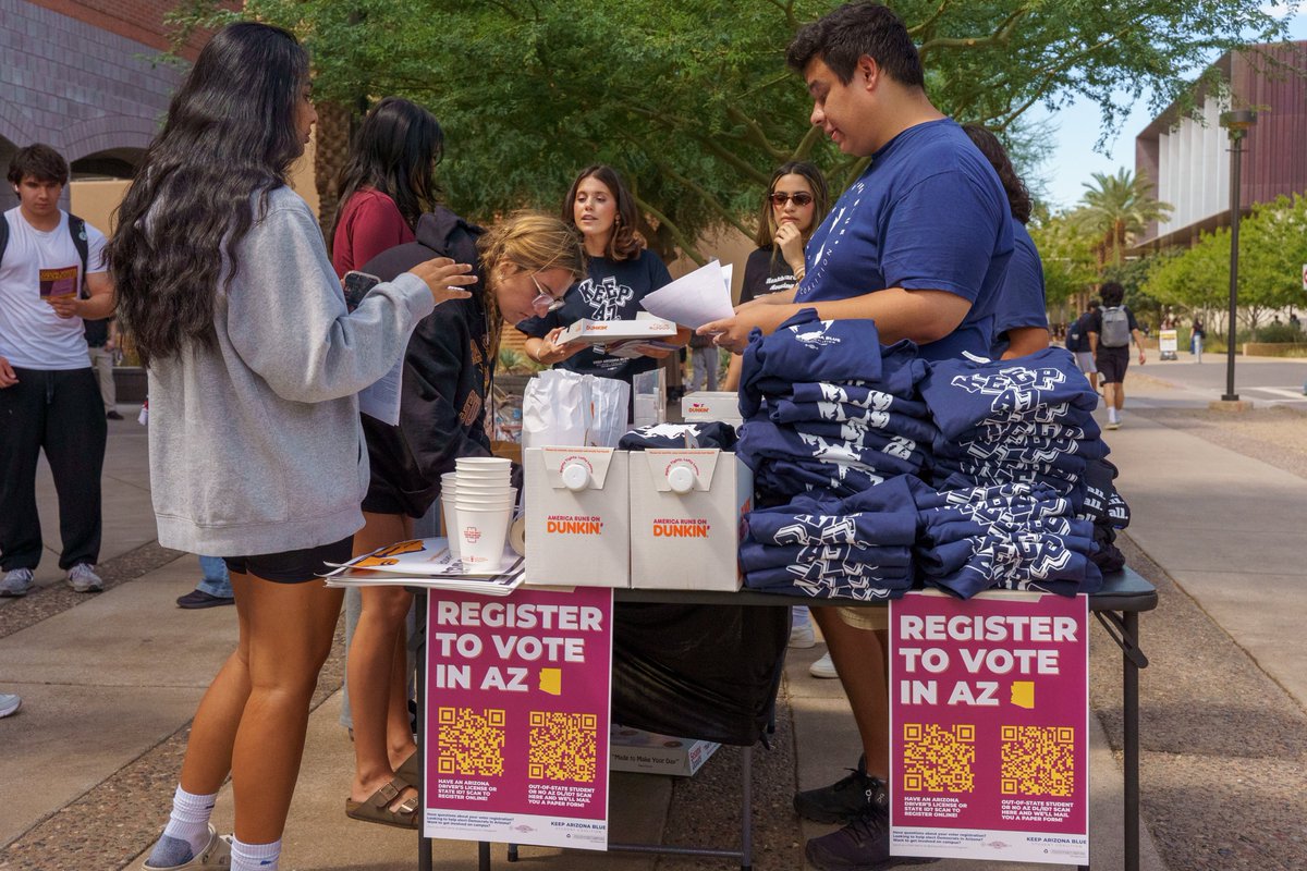 Katie Hobbs tweet media