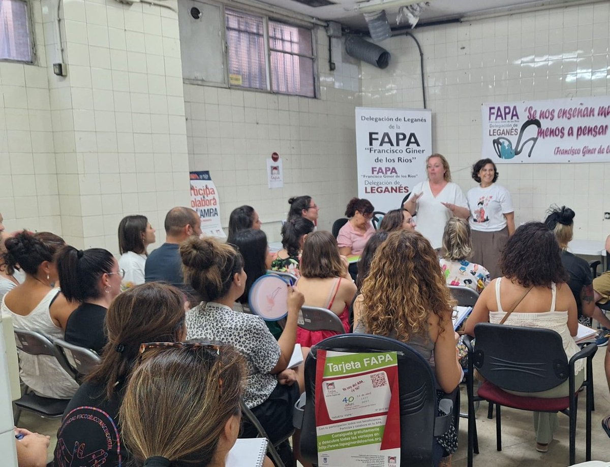 Hoy hemos convocado a AMPAS de #Leganés para resolver diferentes cuestiones. 📖📗🤔

Muchas gracias por vuestra implicación, dedicación y apoyo incondicional a la <a href="/FAPA_Giner_Rios/">FAPA Giner Ríos</a>

Junt@s somos más fuertes 💪
Ánimo en este nuevo curso, para todo lo que necesitéis, la FAPA 💚