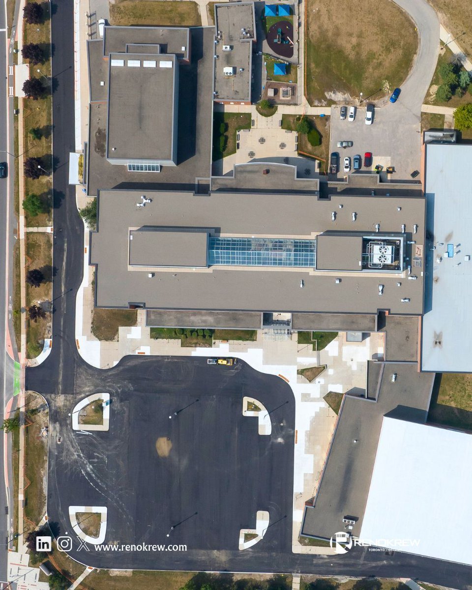 🚧 Project Update | Rosemount Community Centre Parking Lot Rehabilitation | Vaughan, ON

A live rebuild in motion, our krews are renewing the lots and main drive so drop-off, parking, and walking routes feel safer and smoother for students, families, and neighbours.

Right now,