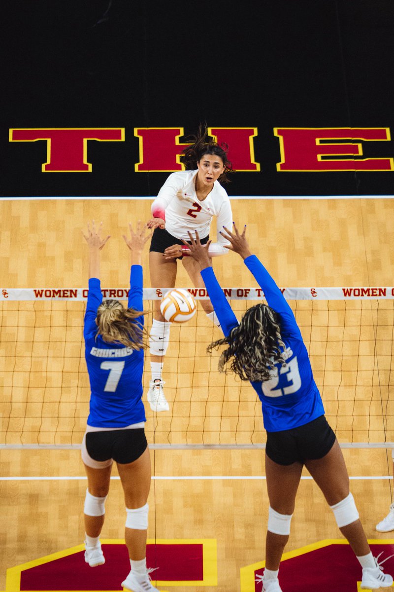Moving on up… ⬆️ #sweet16 

#FightOn | <a href="/ModeloUSA/">Modelo USA</a>