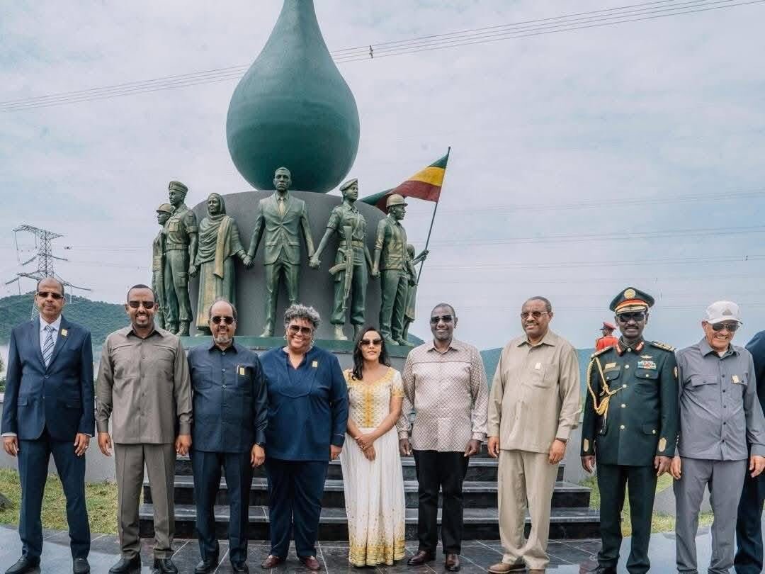 abiy_fans's tweet image. #Ethiopia |📌 ህዳሴ ግድብ ብቻ ሳይሆን እንደ አህጉርም ሆነ እንደ ሀገር የይቻላል ምልክት ነዉ‼️

#GERD #EthiopiaRising #Ethiopia #ethiopia_the_pride_of_africa #AbiyAhmedAli