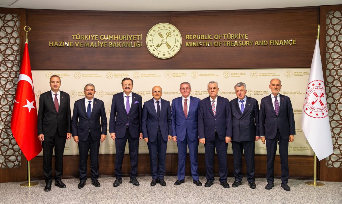 İMEAK Deniz Ticaret Odası Yönetim Kurulu Başkanımız, Türkiye Odalar ve Borsalar Birliği (TOBB) Başkan Yardımcısı Tamer Kıran,  9 Eylül 2025 Salı günü, TOBB Başkanı M. Rifat Hisarcıklıoğlu başkanlığındaki TOBB Heyetiyle, Ankara’da Cumhurbaşkanı Yardımcısı Cevdet Yılmaz'ı ziyaret