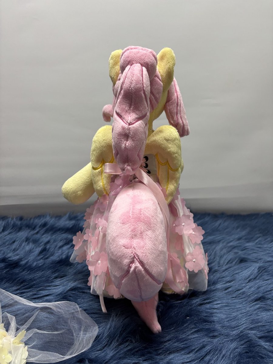 So I still have some plushies from Galacon, that still look for a new home ^^

First of this beatuiful anthro Fluttershy with poseable wings and removeable dress.

Asking price is 700€ + shipping 🌍
✉️if interested :)

All plushies for sale here:
plushie-cult.church/shop.php

#brony