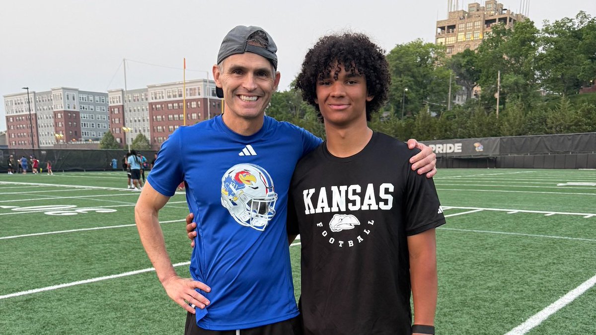 Six Star Football | MISSOURI (@6starfootballmo) on Twitter photo KC Talent Watch: 6Star Picks for the 2027 Class Leaders
🔥Kansas City ’27 Class — 6Star Spotlight on Rising Impact Makers
STORY: ▶️🔗sixstarfootball.com/article/kc-tal…
<a href="/_WyattErickson/">Wyatt Erickson 2027</a> <a href="/Caleb_Green18/">Caleb Green 2027 LB</a> <a href="/Tavion_heyward/">Tavionheyward</a> <a href="/justynlindsay27/">Justyn Lindsay</a> <a href="/Loganmayfield17/">Logan mayfield</a> <a href="/GarretMillerQB/">Garret Miller | QB | 2027</a> <a href="/WillSeiler2/">Will Seiler</a> KC Talent Watch: 6Star Picks for the 2027 Class Leaders
🔥Kansas City ’27 Class — 6Star Spotlight on Rising Impact Makers
STORY: ▶️🔗sixstarfootball.com/article/kc-tal…
<a href="/_WyattErickson/">Wyatt Erickson 2027</a> <a href="/Caleb_Green18/">Caleb Green 2027 LB</a> <a href="/Tavion_heyward/">Tavionheyward</a> <a href="/justynlindsay27/">Justyn Lindsay</a> <a href="/Loganmayfield17/">Logan mayfield</a> <a href="/GarretMillerQB/">Garret Miller | QB | 2027</a> <a href="/WillSeiler2/">Will Seiler</a>