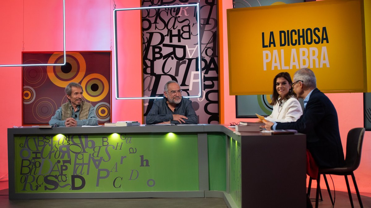 Ladichosa22's tweet photo. Si se perdieron el estreno de temporada de #LaDichosaPalabra, aquí les compartimos la liga para que puedan disfrutarlo en cualquier parte a la hora que sea.
https://t.co/hmft70wyk6 https://t.co/4qNDapFnRX