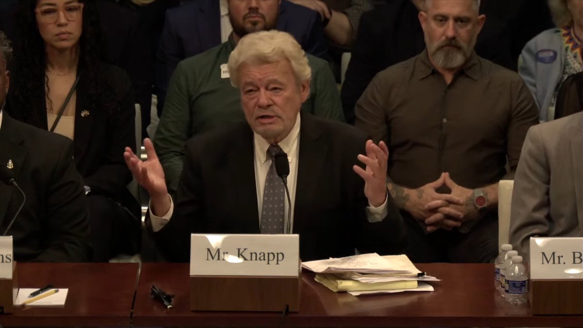 MvonRen's tweet image. Bravo for a truly superb, historic UAP hearing, @RepLuna.

Absolutely *no one* can watch it (and those that preceded it) and say, “Nothing to see here.”

Congress *MUST* pass the UAP Disclosure Act.

And, while all of the witnesses were outstanding, @g_knapp stole the show.