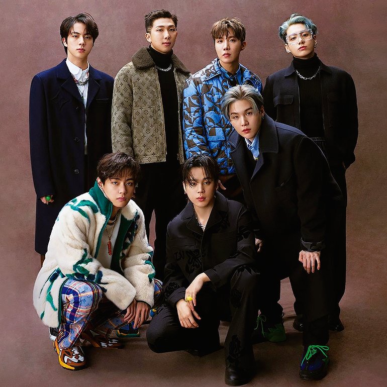 TheePopCore's tweet photo. BTS becomes the K-pop act with the most songs to hit the Top 10 on US iTunes in 2025, despite no new releases this year and no official comeback since 2022. https://t.co/VLM1axVVHQ